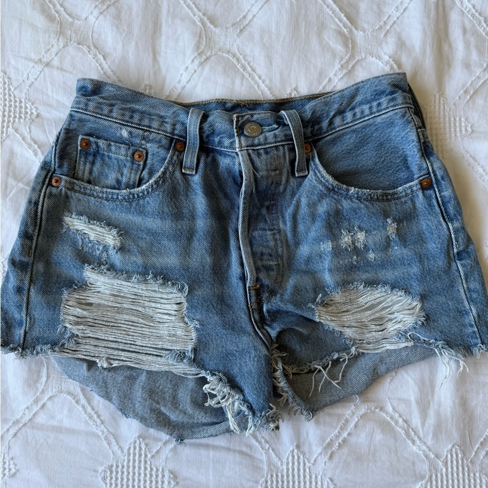 Distressed 501s
